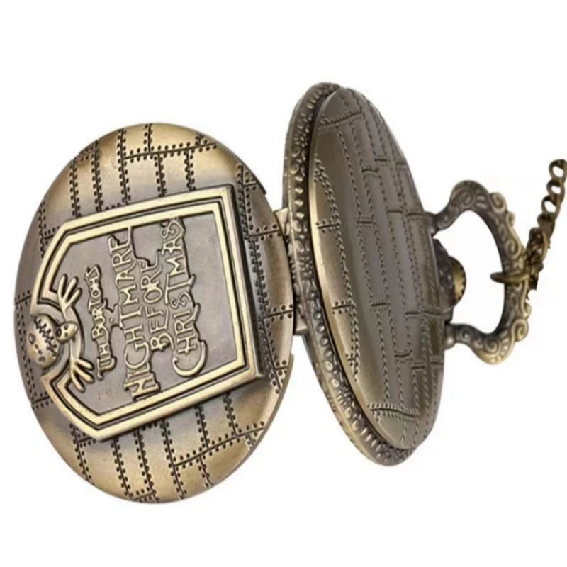 Vintage Pocket Watch: A Vintage Gift that Offers a Treasured Gift of Enduring Elegance